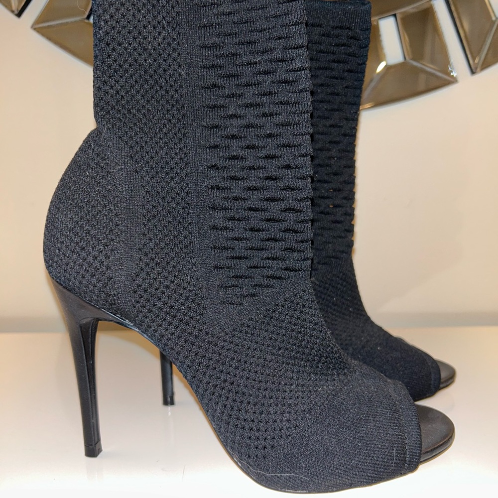 NWT ZARA black stretch booties size 38/7.5